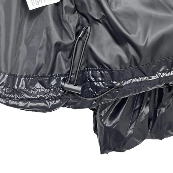 Old Navy Frost Free Short Puffer Jacket Sz M Black Water Resistant Relaxed Fit - Picture 6 of 8